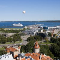 der Hafen von Tallinn mit der AIDA cara
