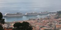 Schiffe im Hafen von Madeira